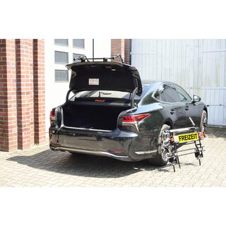 Paulchen Heckfahrradtrger- Lexus LS 500h Typ USF50 ab 01/2018- - Trgersystem Tieflader - Schienensystem First Class - Kofferraum kann geffnet werden (unbeladen) - Tiefladermodul abgenommen